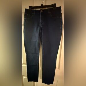 Elegant Navy Women's Skinny Jeans